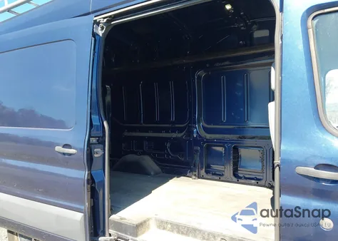 2015 Ford Transit-250 z USA, uszkodzony, nr VIN 1FTNR2XG6FKA52370